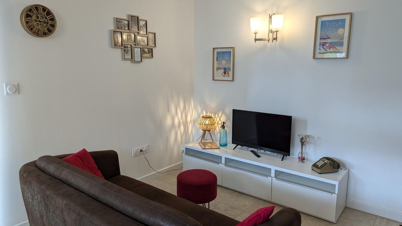 Photo of Livingroom in Baignes-Sainte-Radegonde