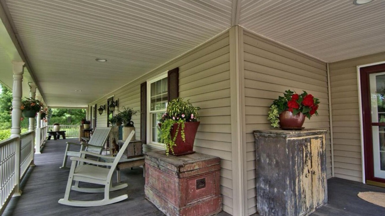 Photo of Patio Balcony in Aldenville