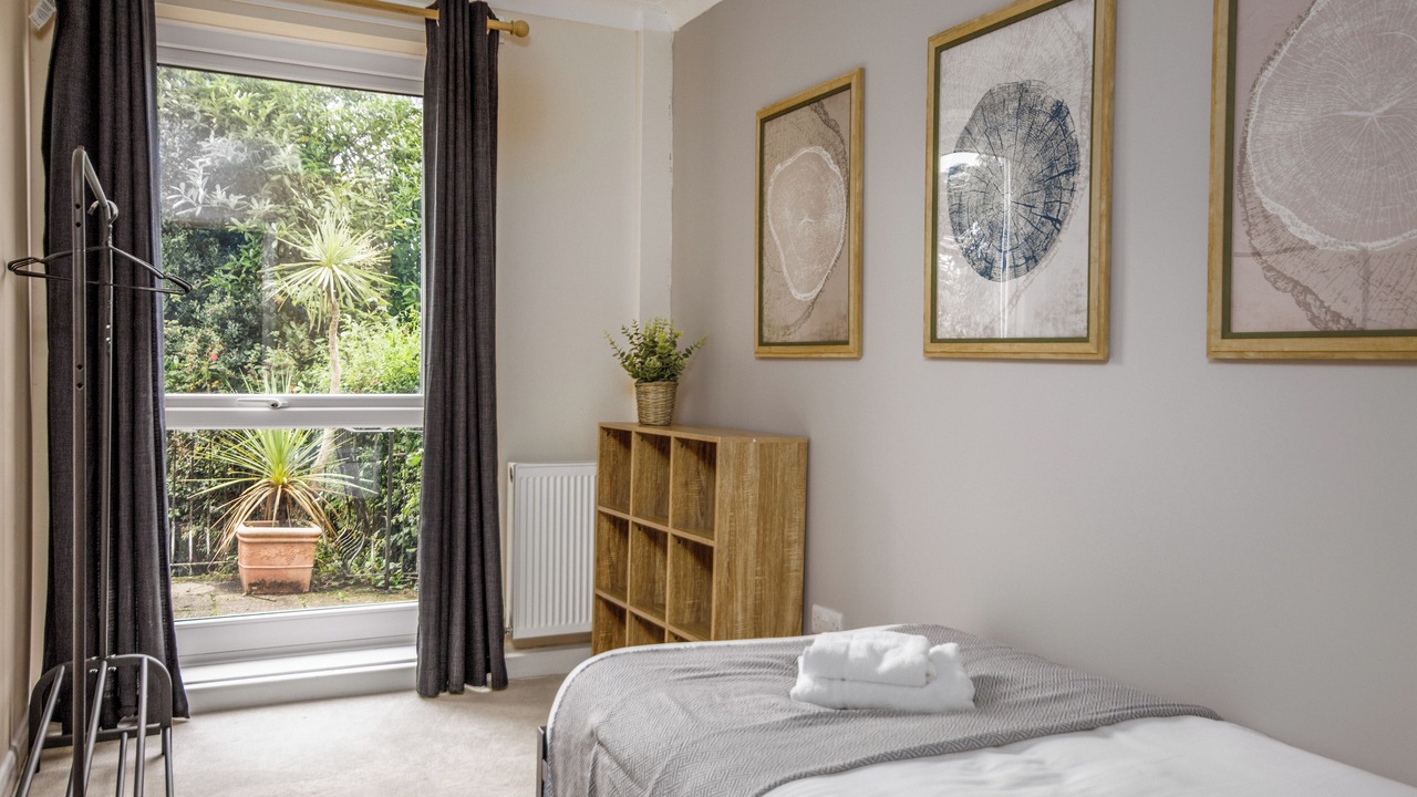 Photo of Bedroom in Southampton