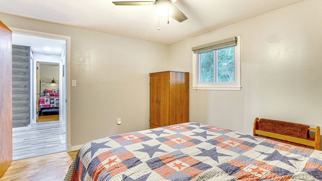 Photo of Bedroom in Okee