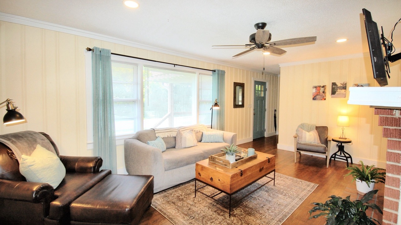 Photo of Livingroom in Hayesville