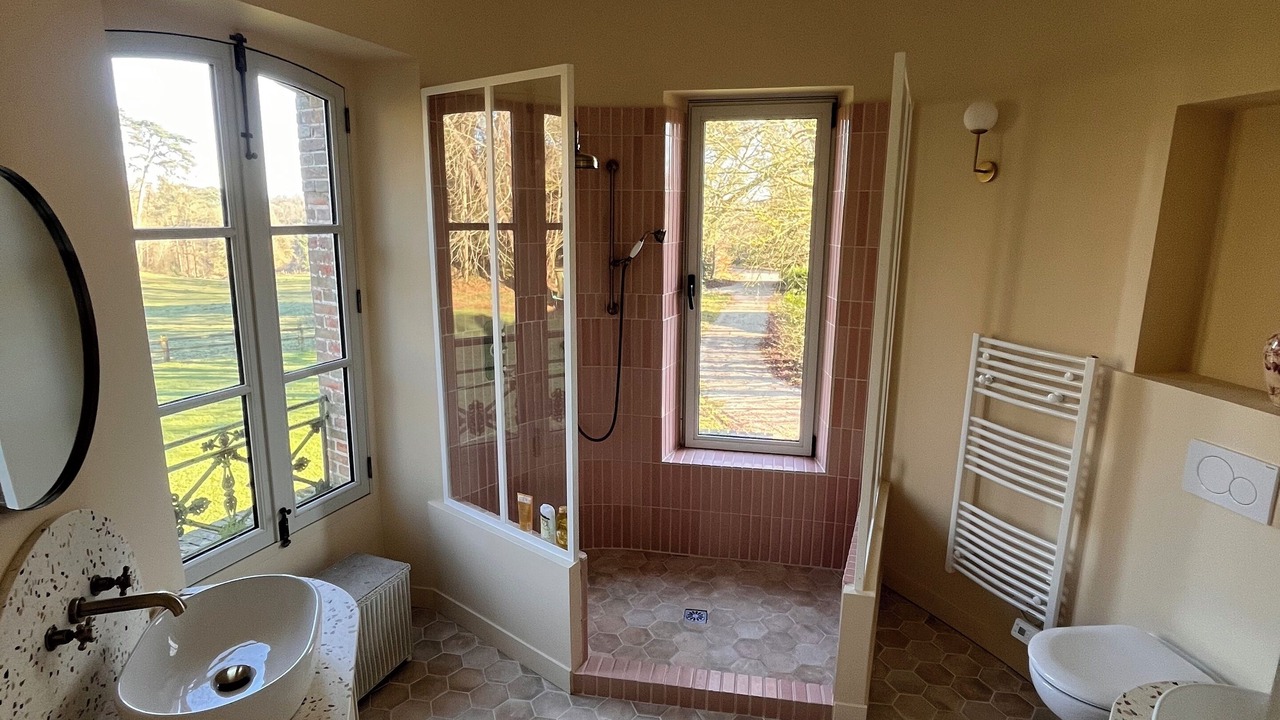 Photo of Bathroom in Moulicent