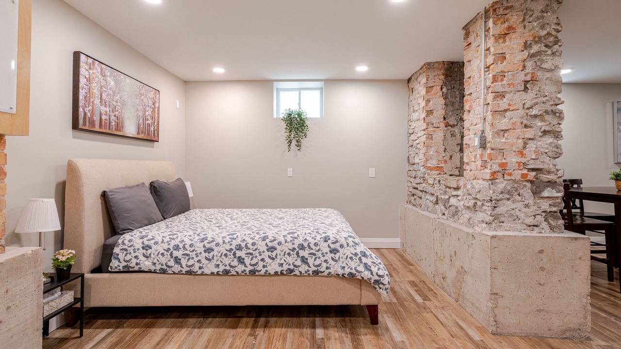 Photo of Bedroom in Mount Hope Huron Park