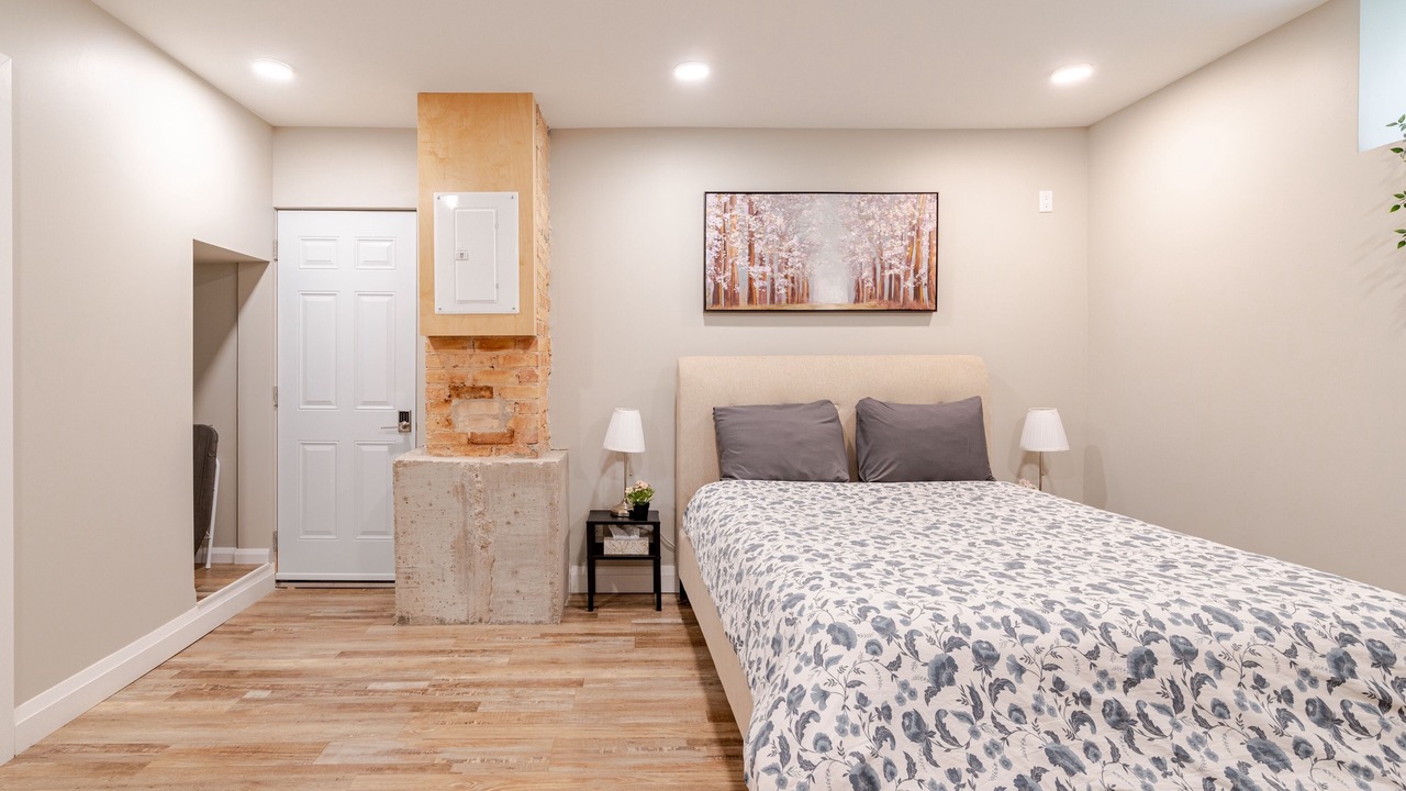 Photo of Bedroom in Mount Hope Huron Park
