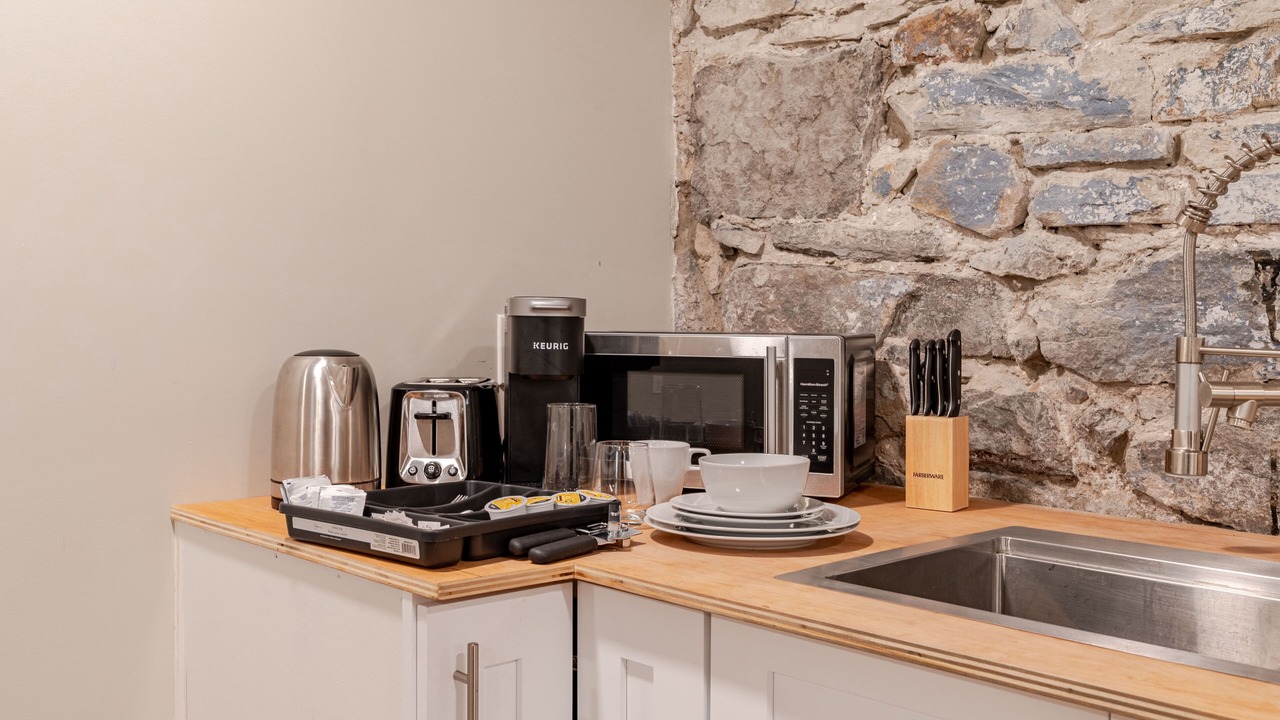 Photo of Kitchen in Mount Hope Huron Park