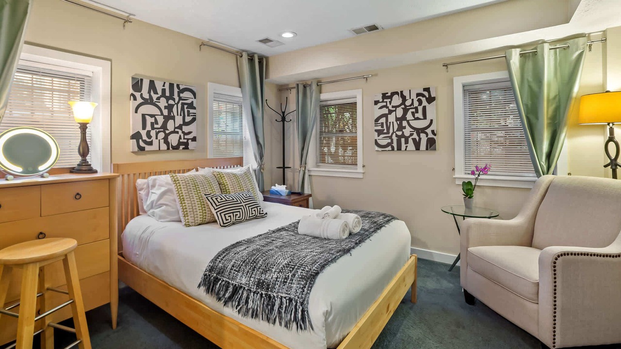 Photo of Bedroom in West End