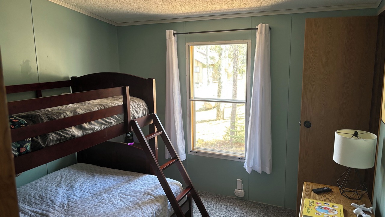 Photo of Bedroom in Crandon