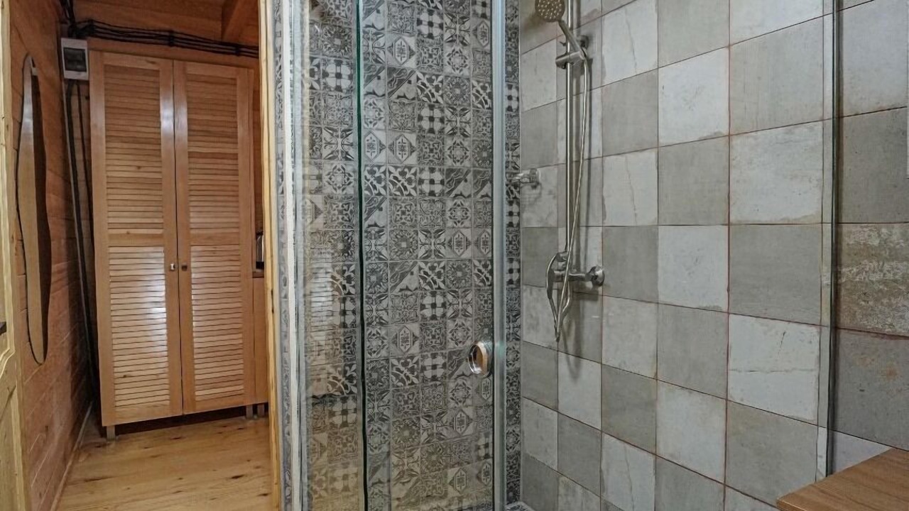 Photo of Bathroom in Guria