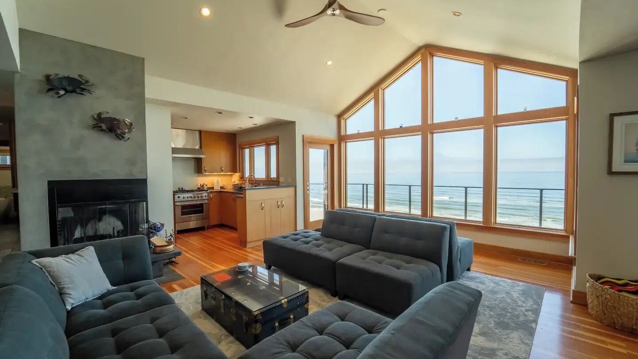 Photo of Livingroom in Tillamook
