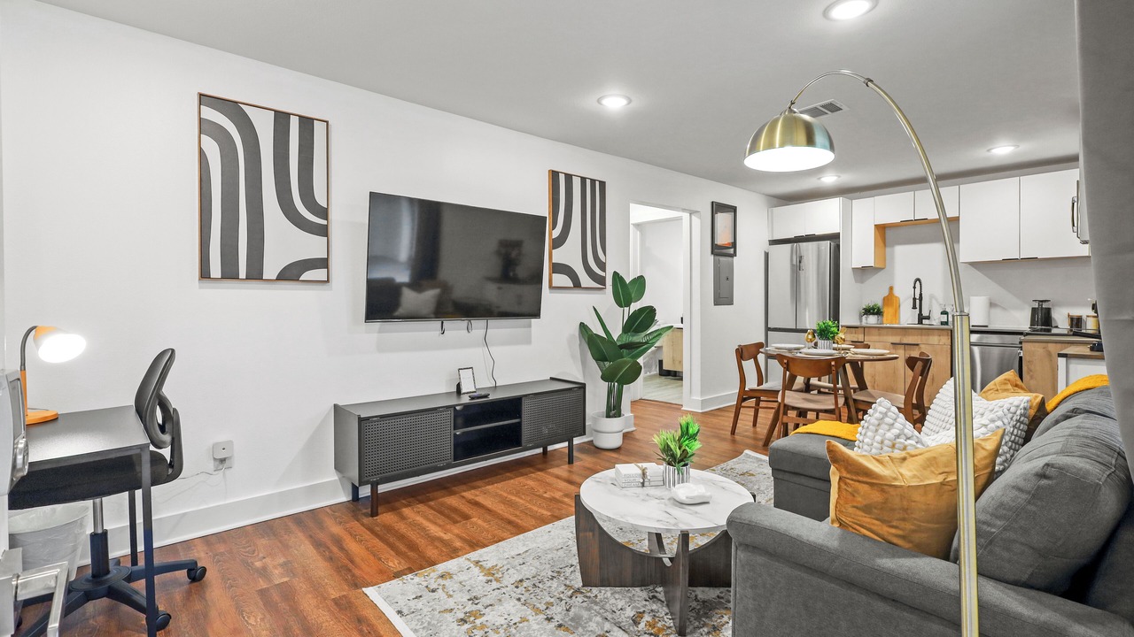 Photo of Livingroom in Old East Dallas