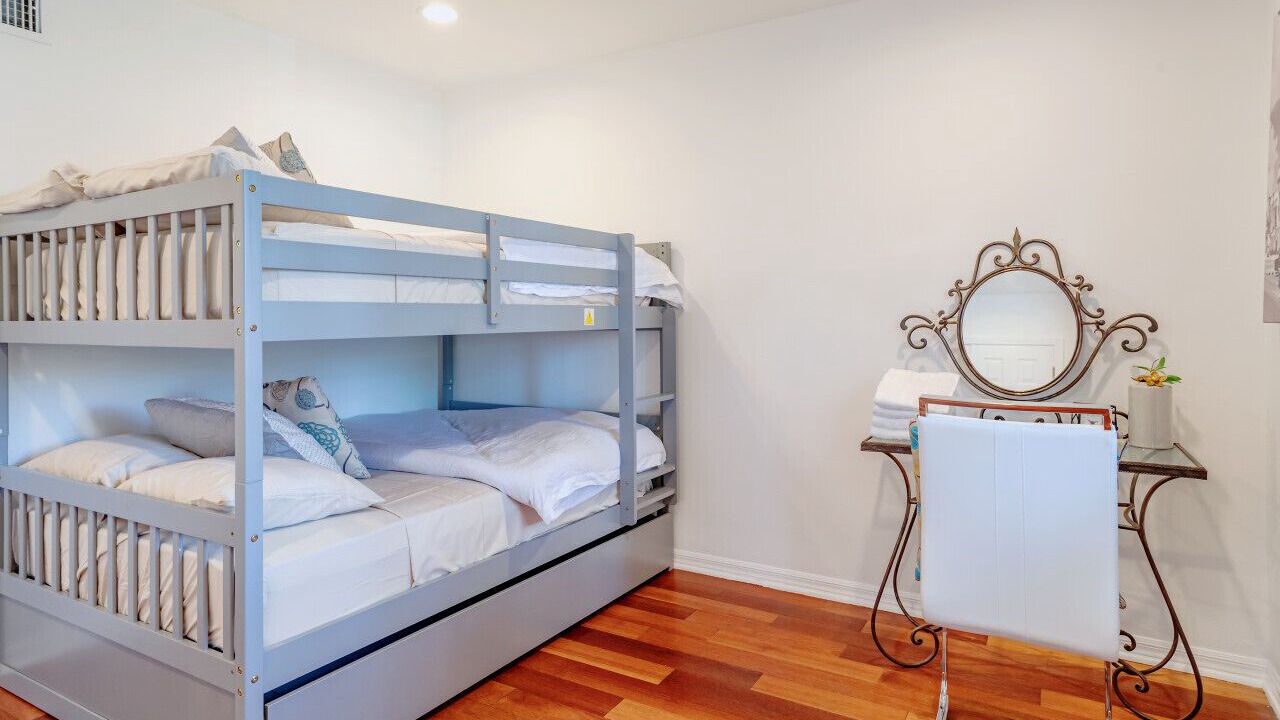 Photo of Bedroom in North Hollywood