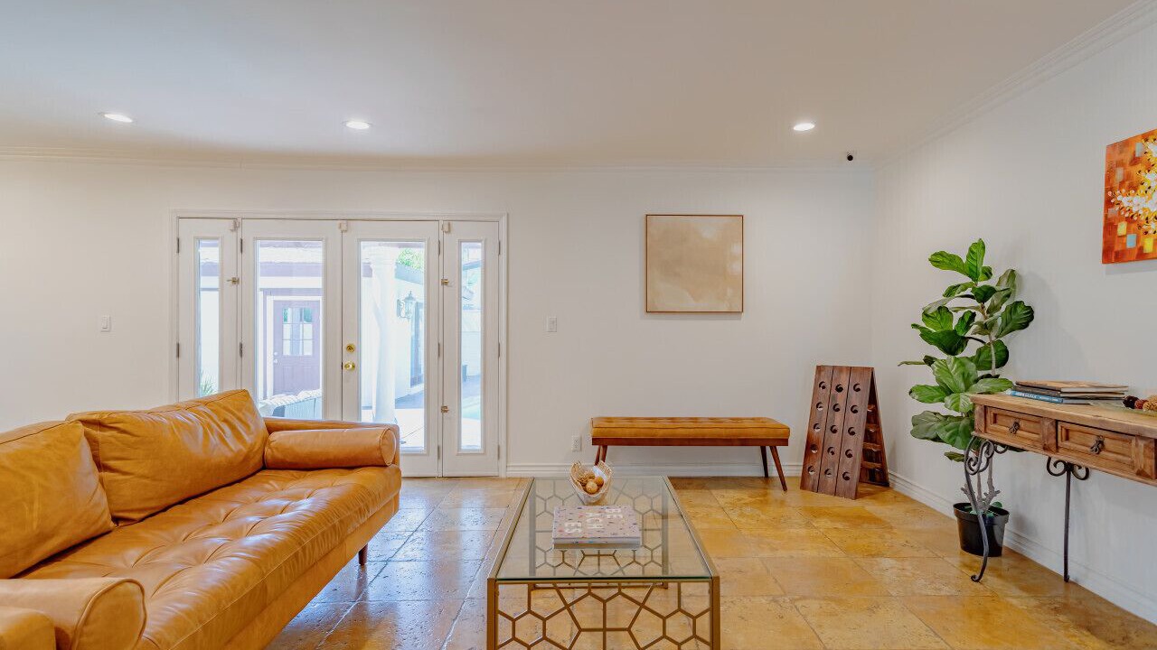 Photo of Livingroom in North Hollywood