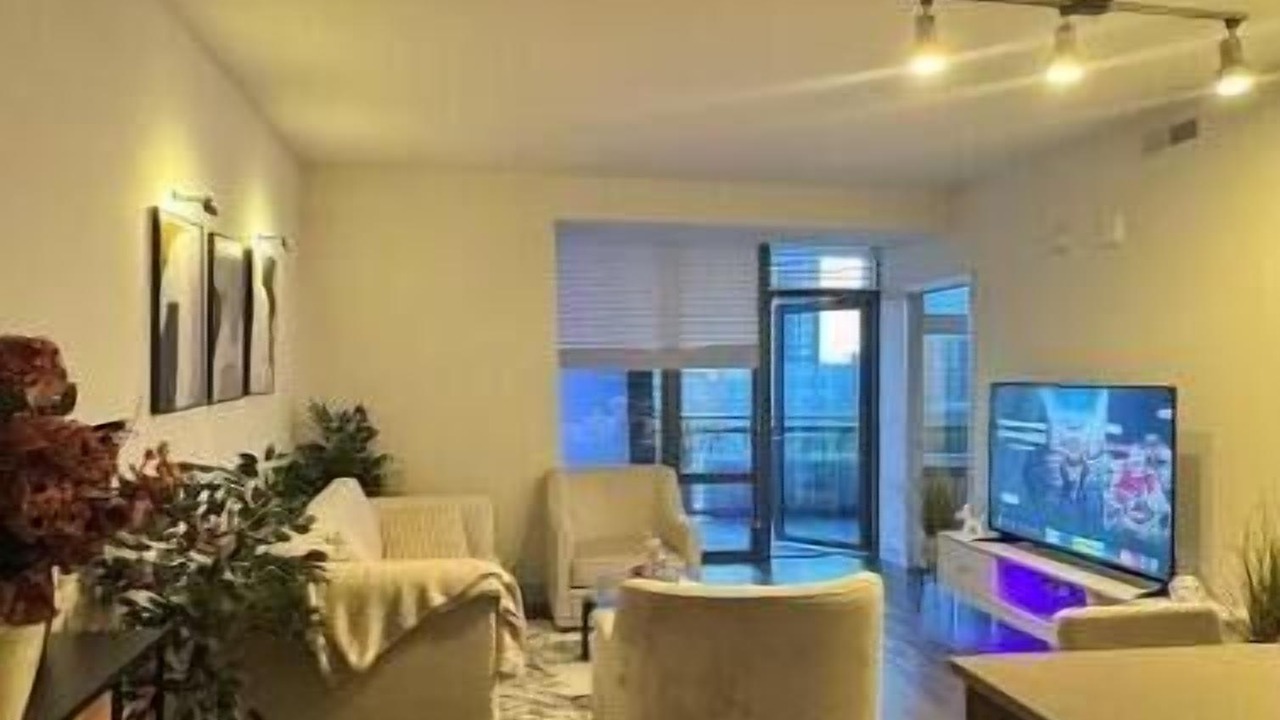 Photo of Livingroom in Downtown