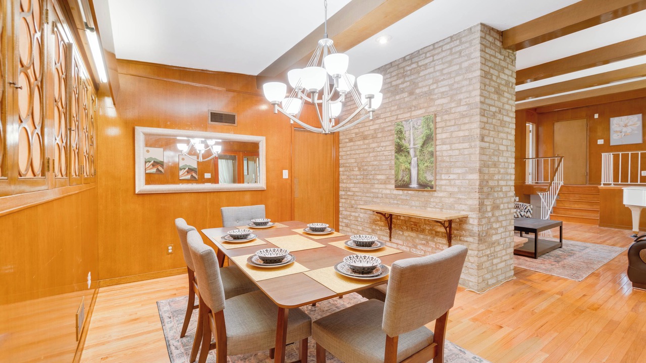 Photo of Livingroom in Silver Spring