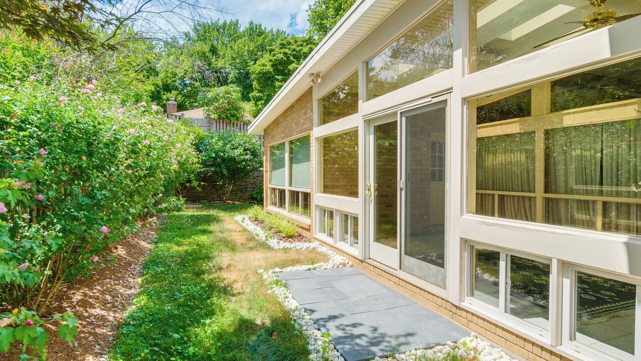 Photo of Outdoor in Silver Spring