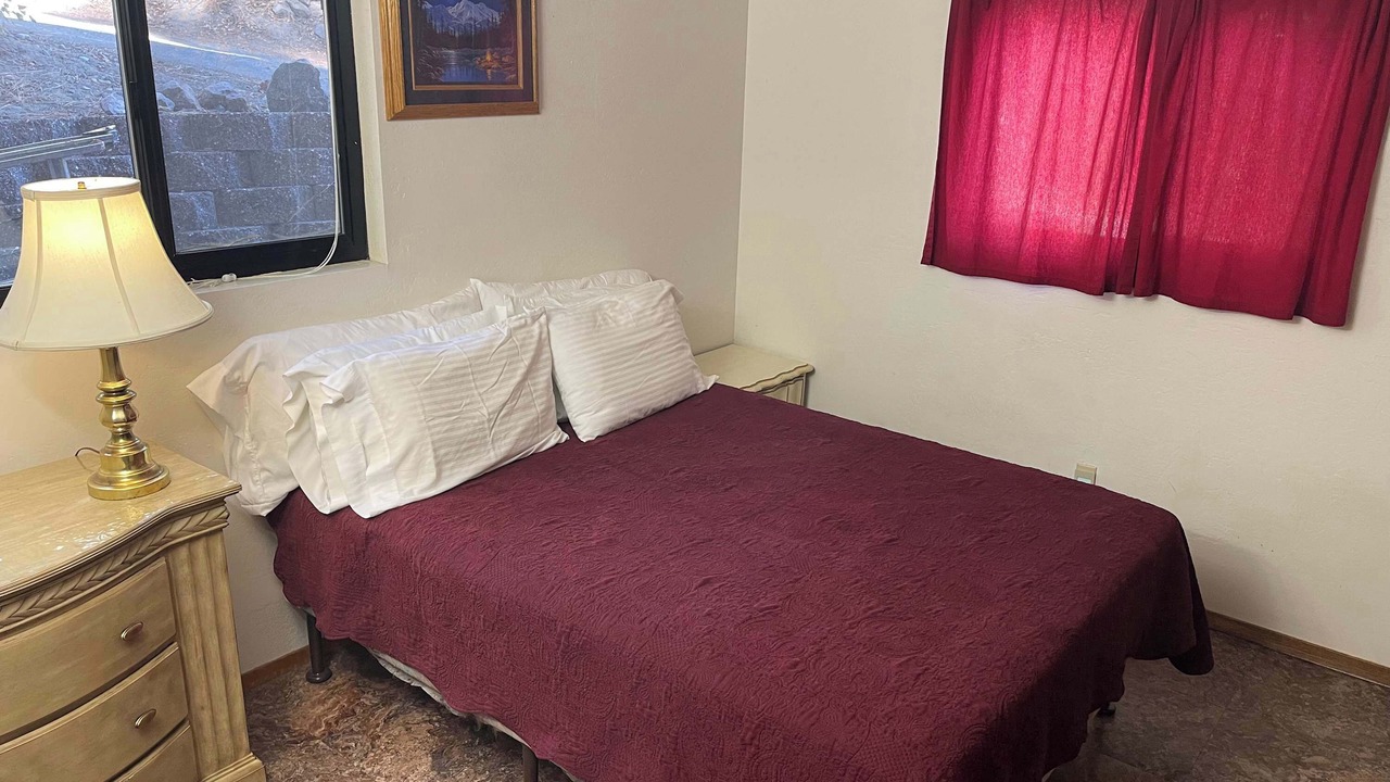 Photo of Bedroom in Elk Point