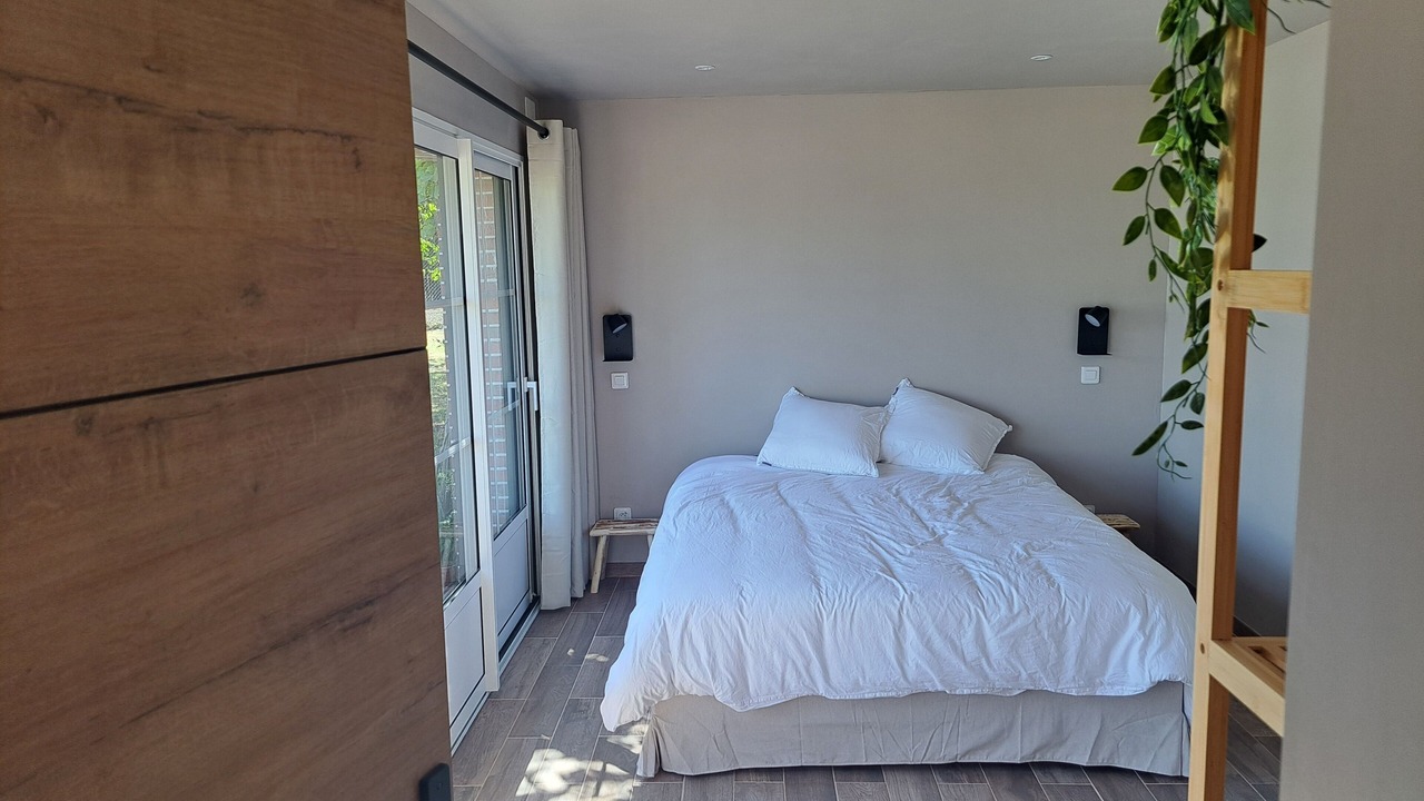 Photo of Bedroom in Pezou