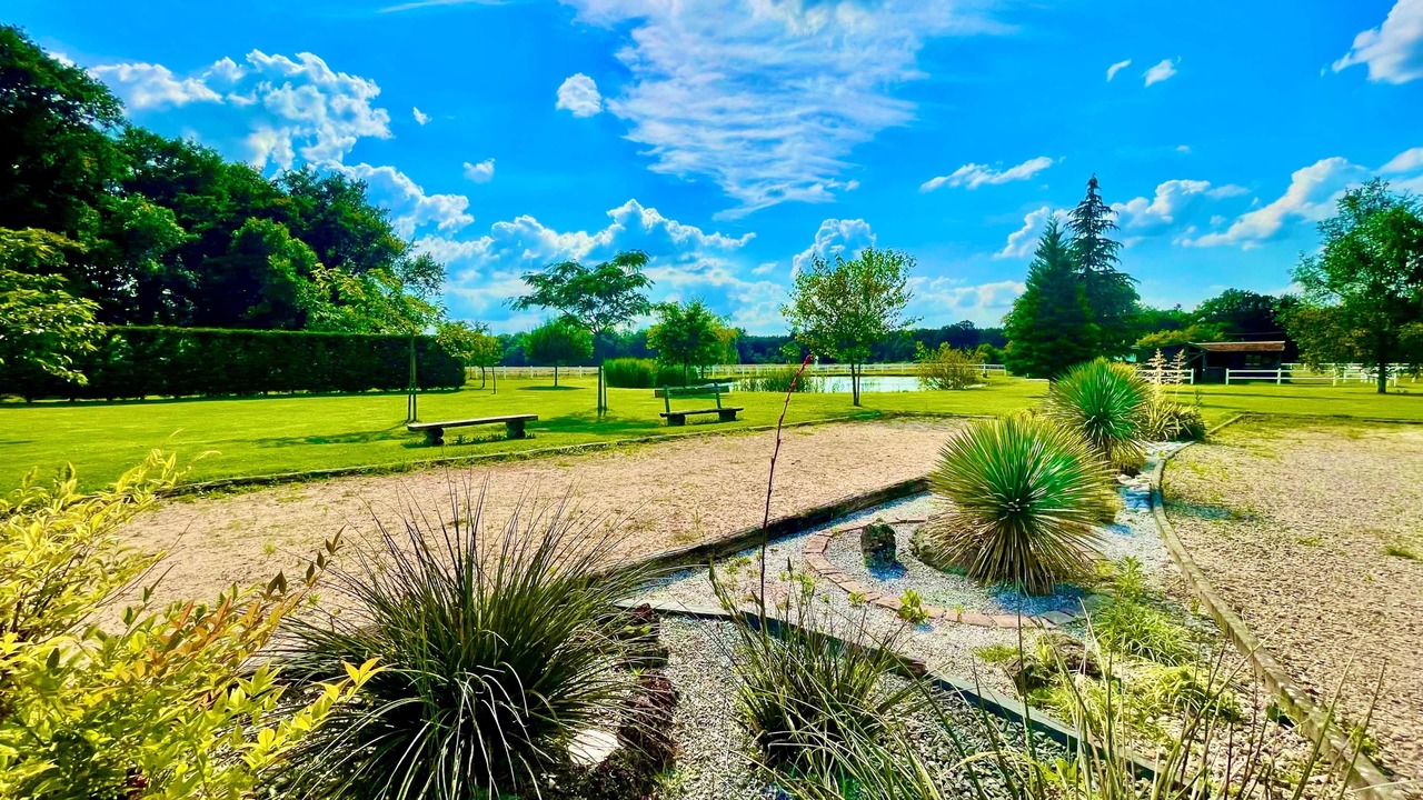 Photo of Outdoor in Les Bordes