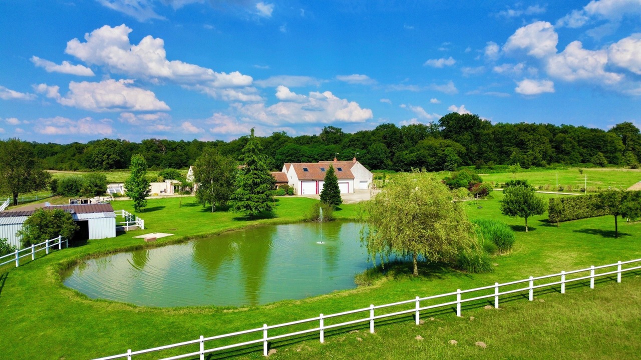Photo of Others in Les Bordes