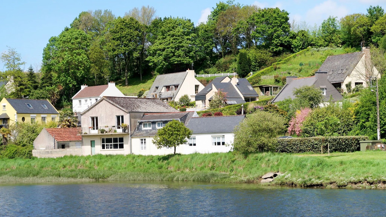 Photo of Others in Taule