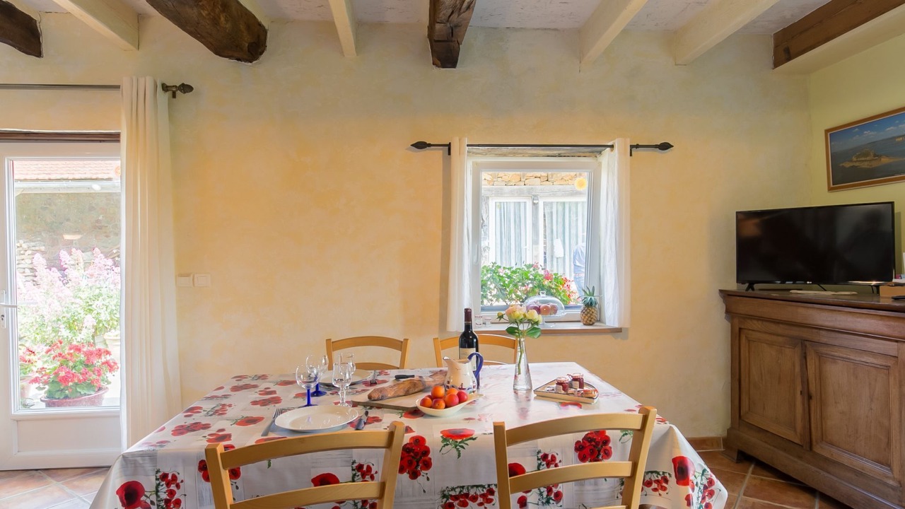 Photo of Bedroom in Saint-Jean-du-Doigt