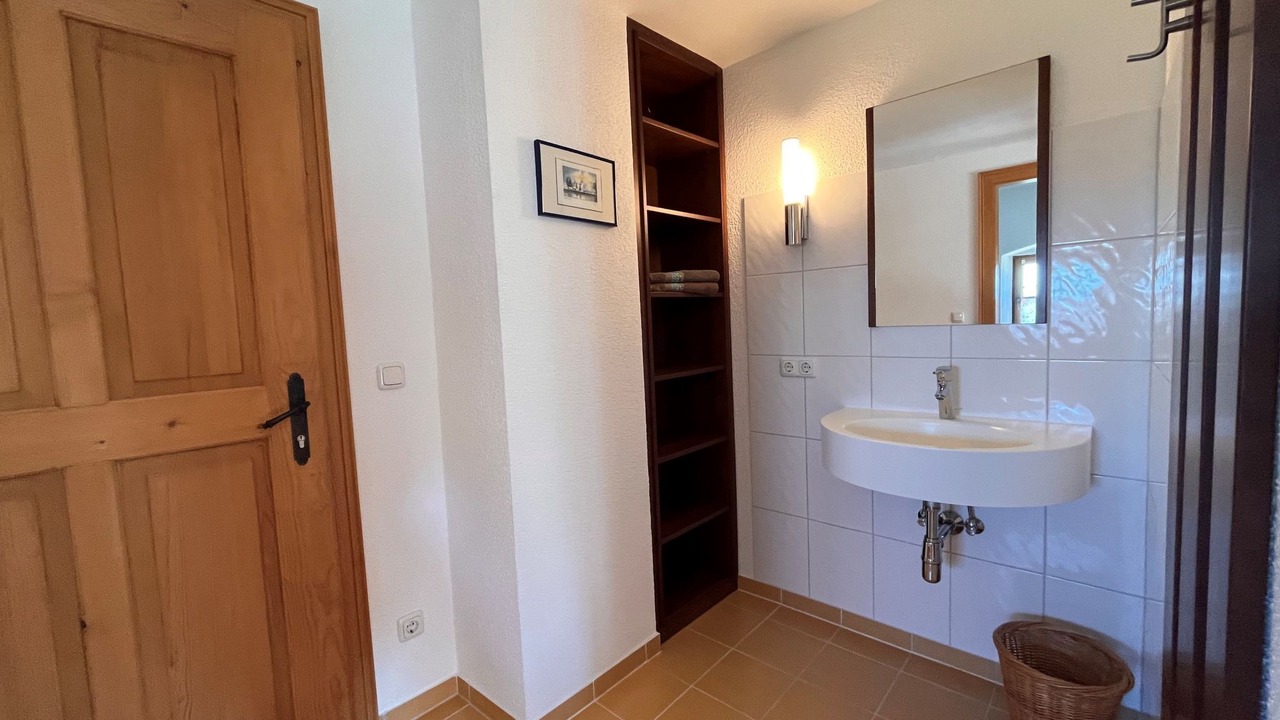 Photo of Bathroom in Regau