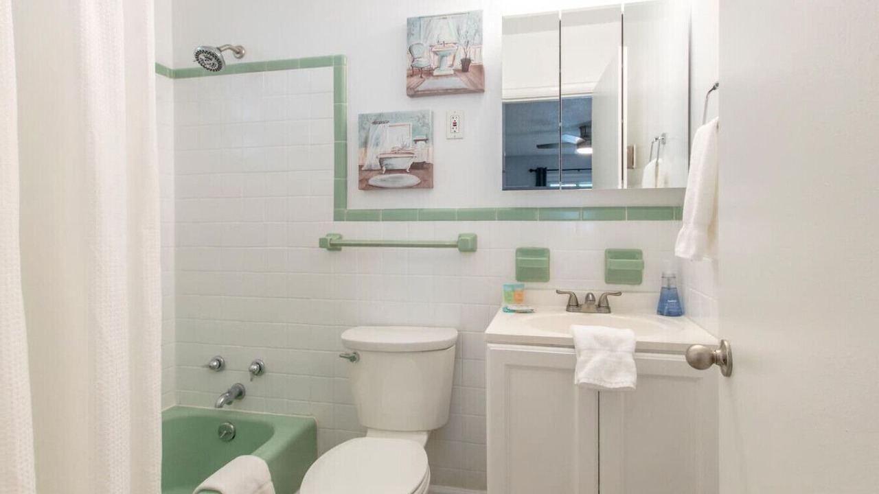 Photo of Bathroom in Melrose