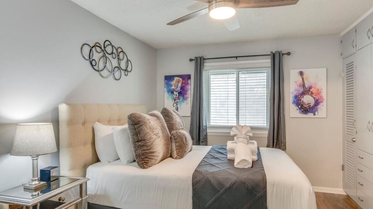 Photo of Bedroom in Melrose
