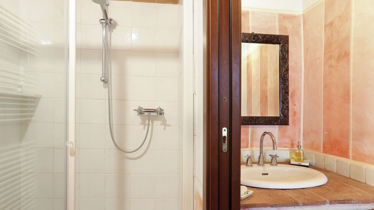 Photo of Bathroom in Buti