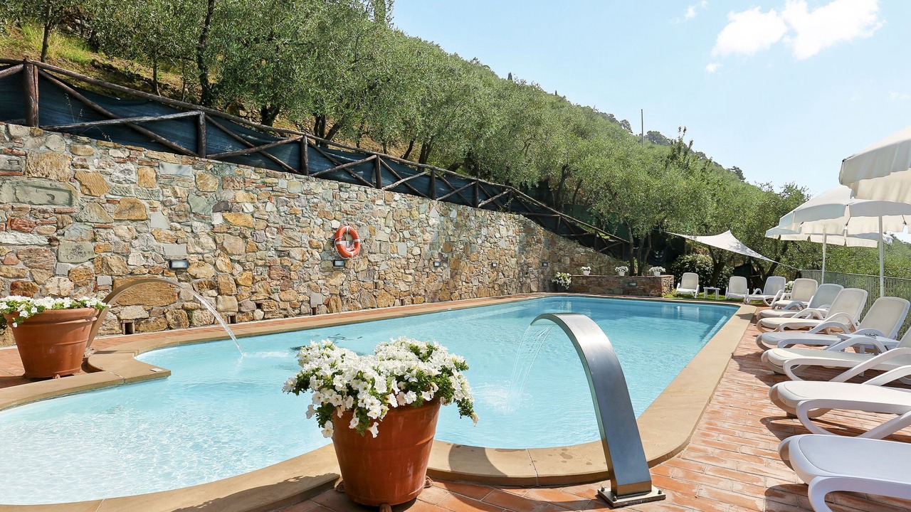 Photo of Outdoor in Buti