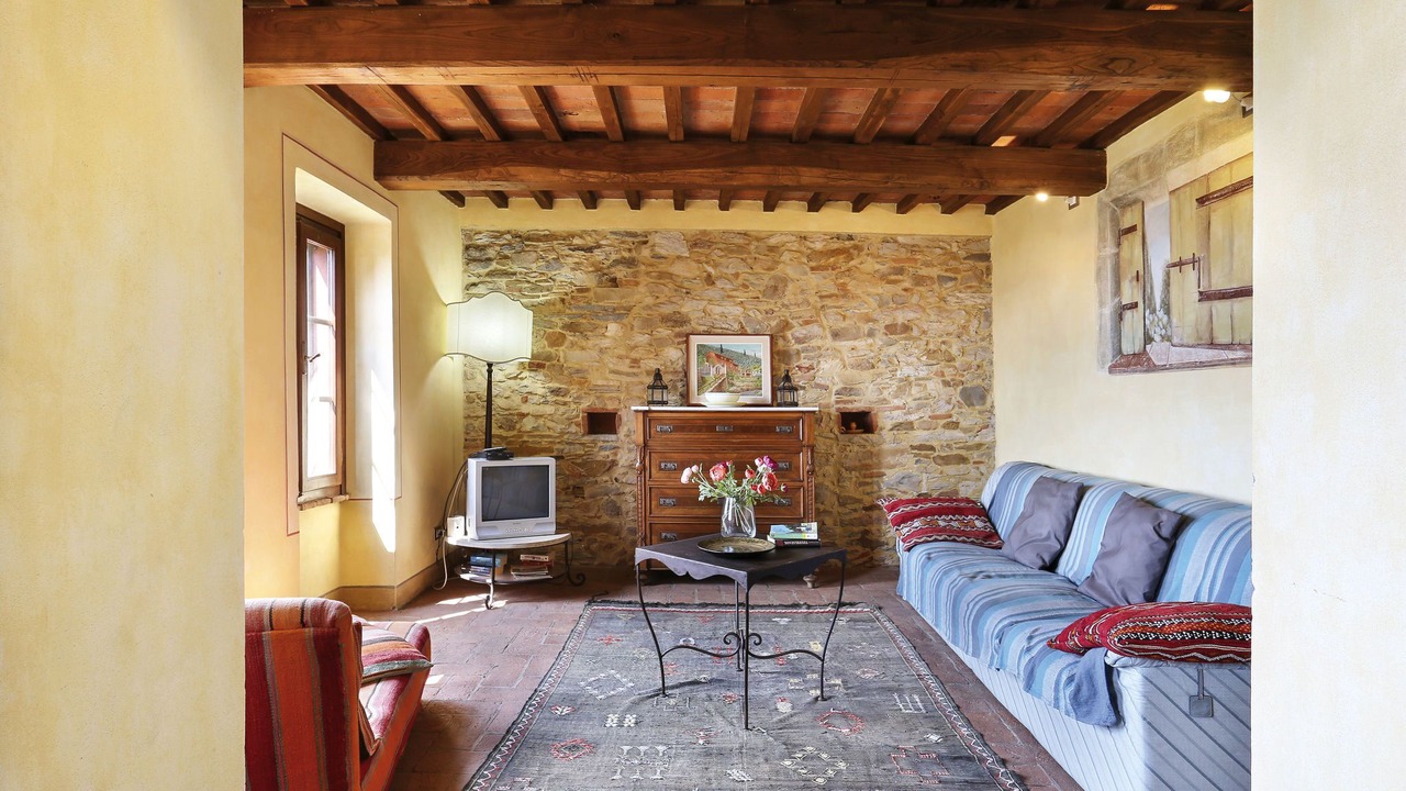 Photo of Livingroom in Buti