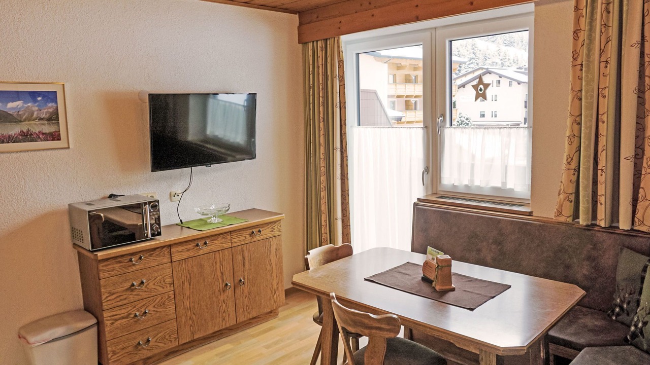 Photo of Bedroom in Plangeross