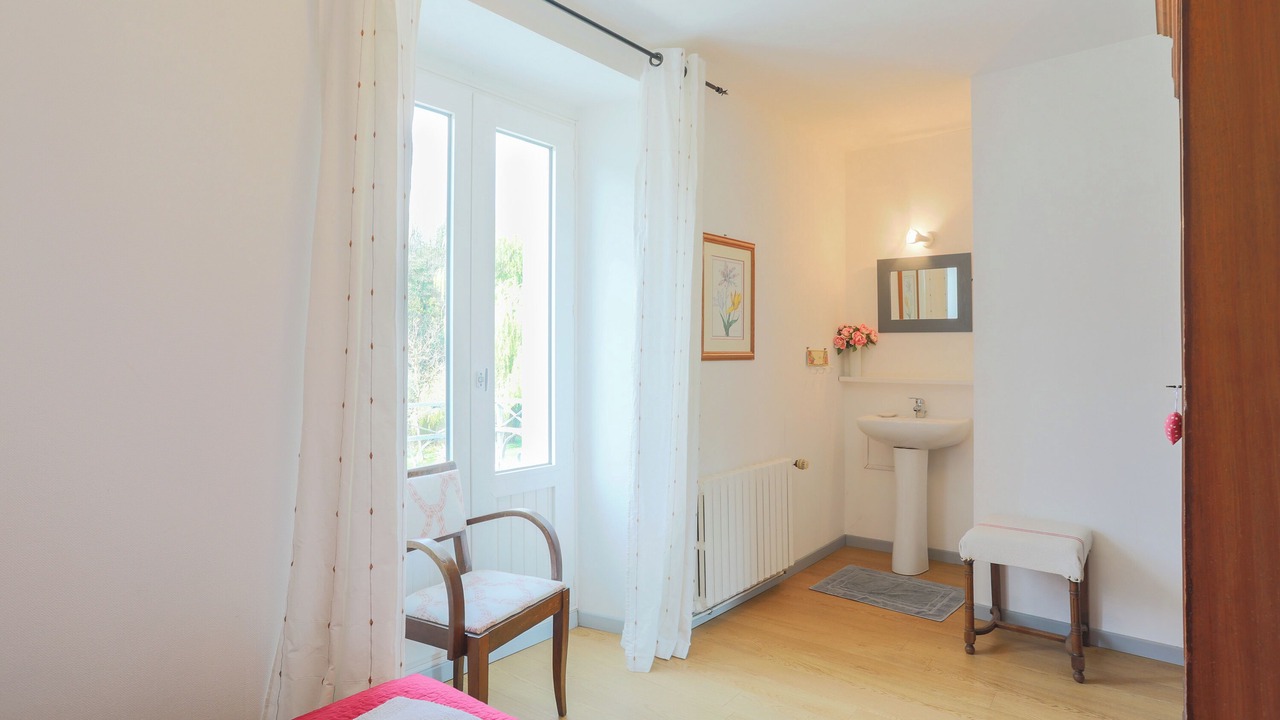 Photo of Bathroom in Pontrieux
