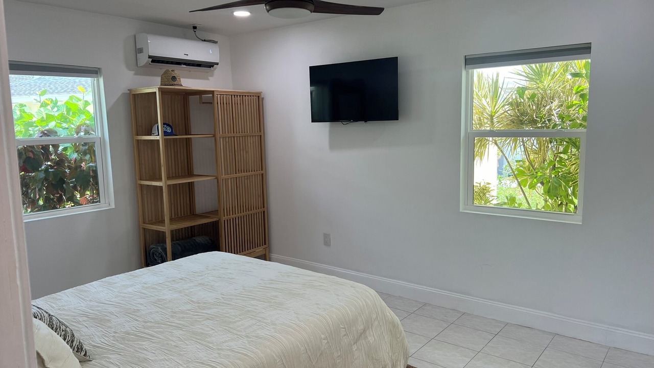 Photo of Bedroom in Treasure Cay