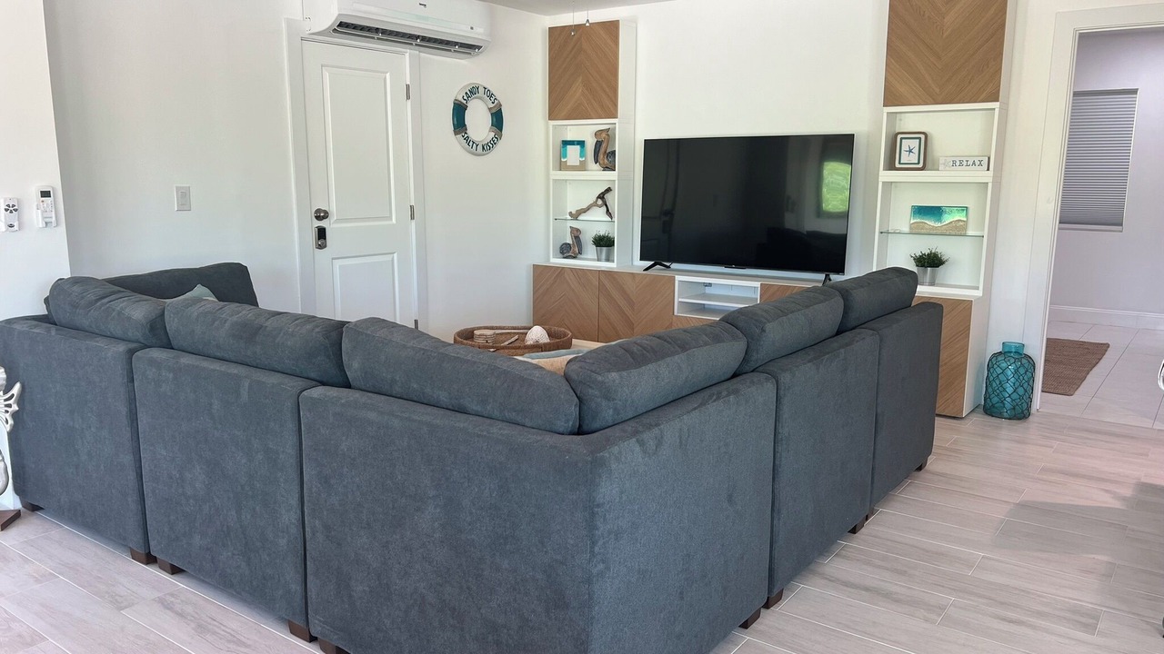 Photo of Livingroom in Treasure Cay