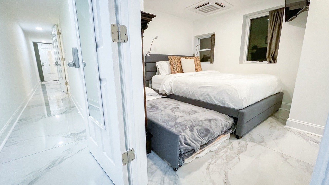 Photo of Bedroom in Shaw