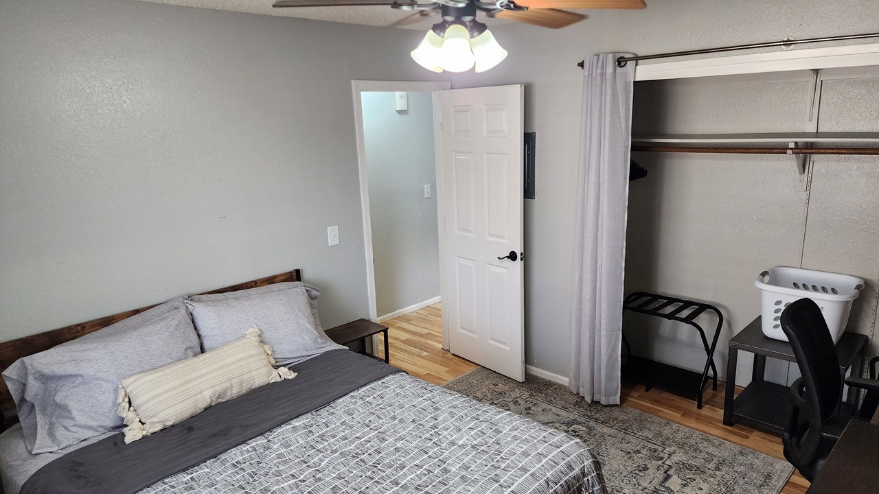 Photo of Bedroom in Airport Heights Community Council