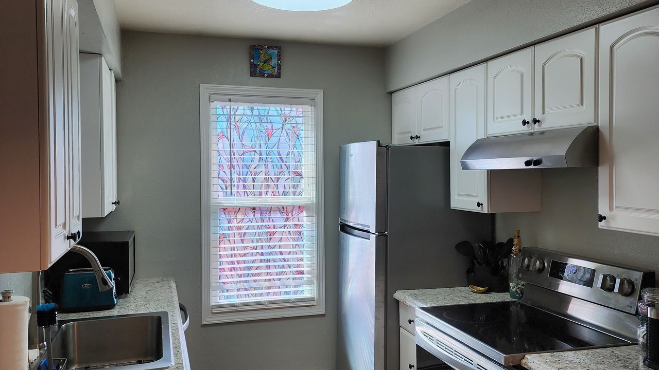 Photo of Kitchen in Airport Heights Community Council