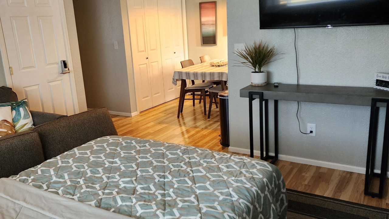Photo of Bedroom in Airport Heights Community Council