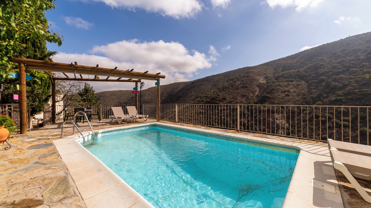 Photo of Outdoor in Laroya