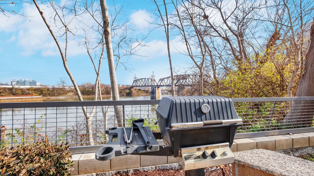 Photo of Outdoor in North Capitol