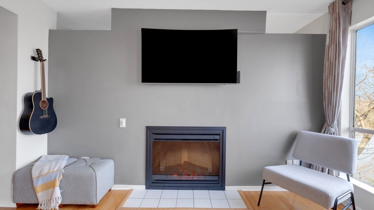 Photo of Livingroom in North Capitol