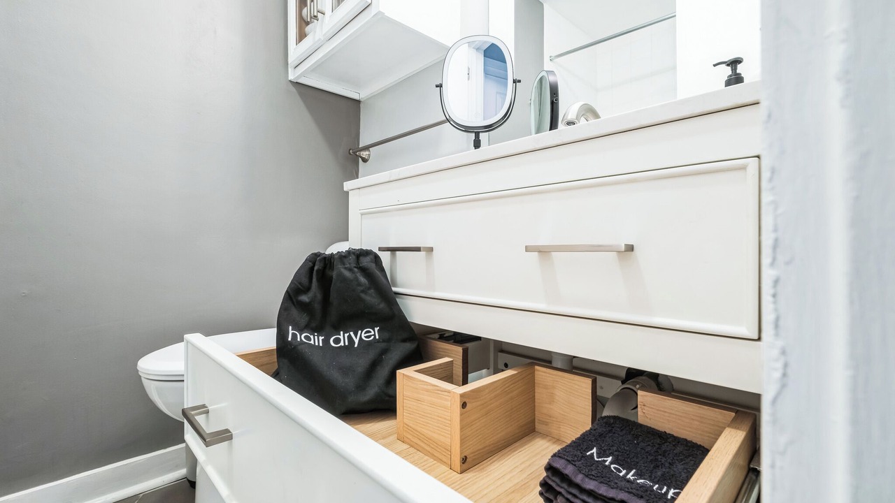 Photo of Bathroom in North Capitol