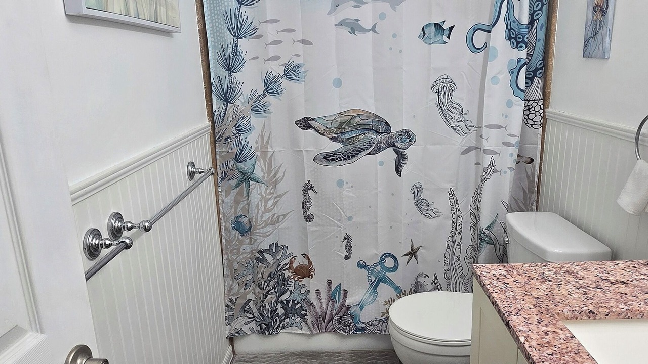 Photo of Bathroom in Marathon