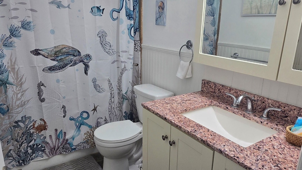 Photo of Bathroom in Marathon