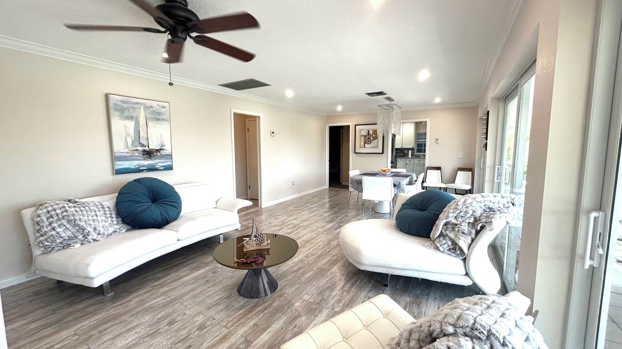 Photo of Livingroom in Marathon
