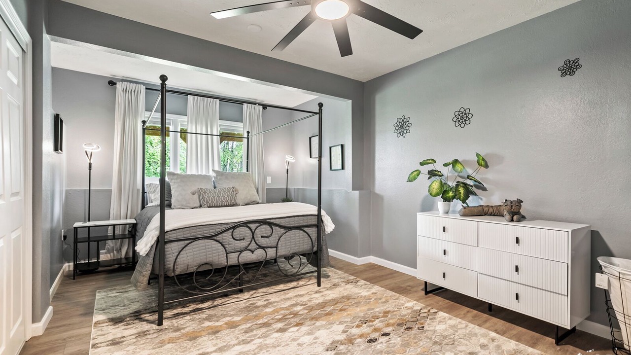 Photo of Bedroom in Huffman - O' Malley