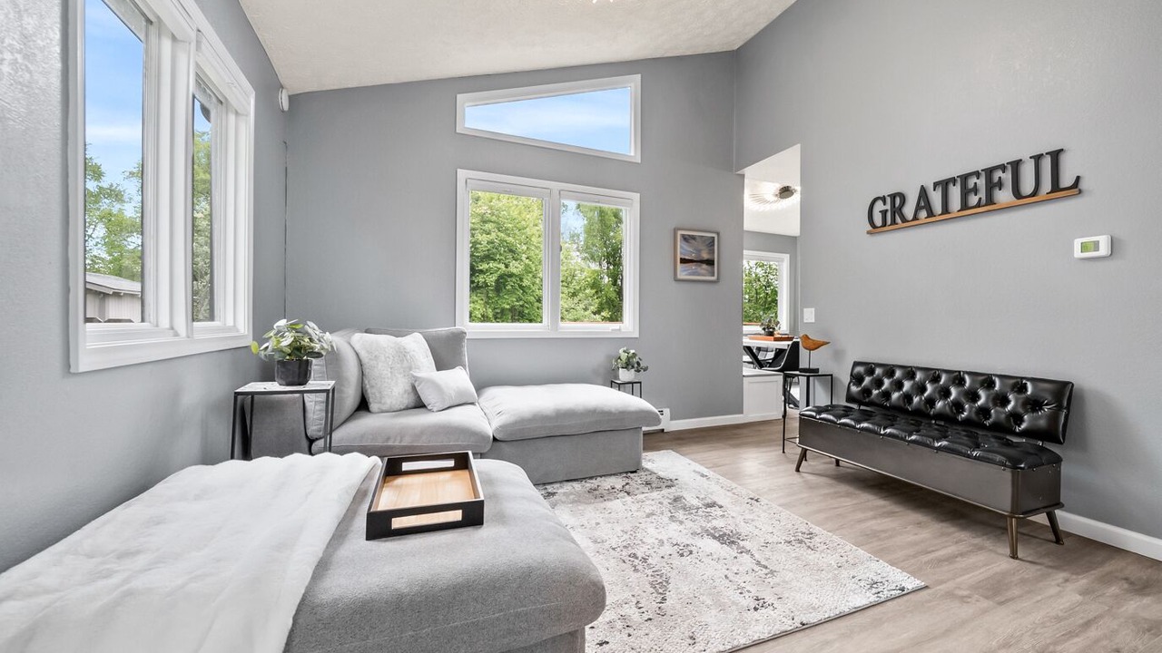 Photo of Livingroom in Huffman - O' Malley