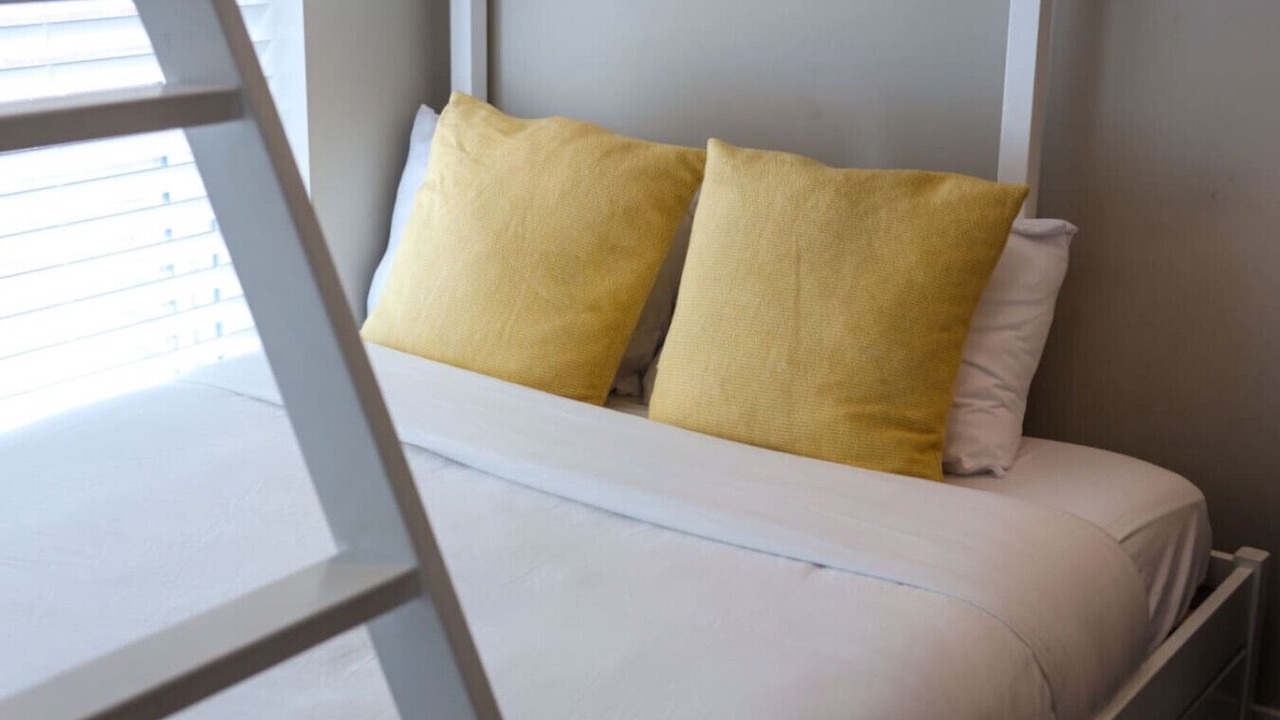 Photo of Bedroom in Hadley - Washington