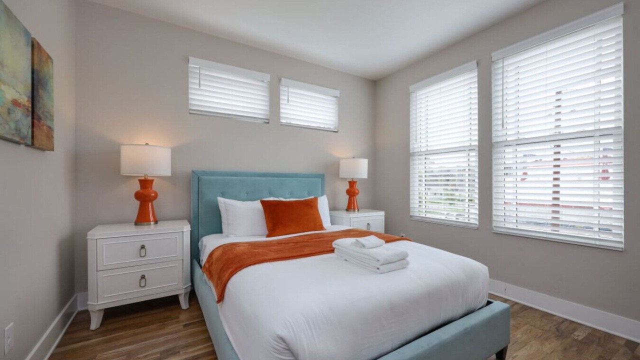 Photo of Bedroom in Hadley - Washington